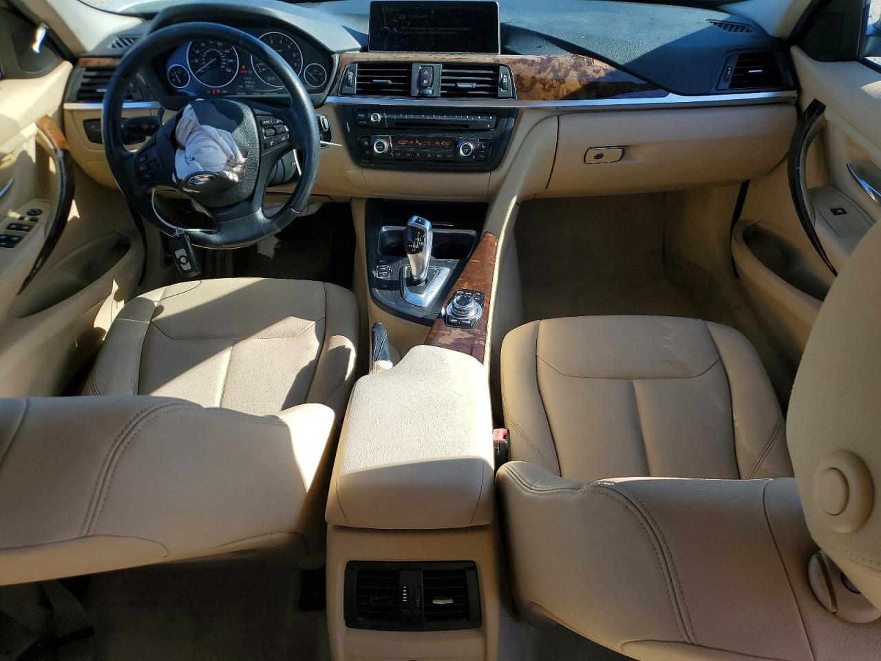 2013 BMW 320 I - zdjęcie 8