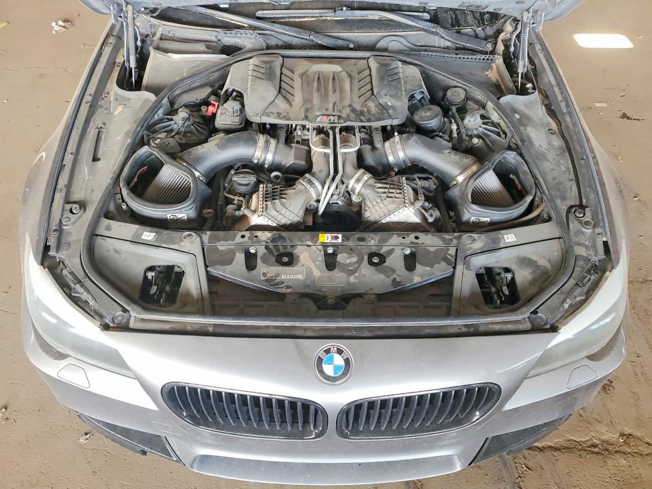 2013 BMW M5 - zdjęcie 11