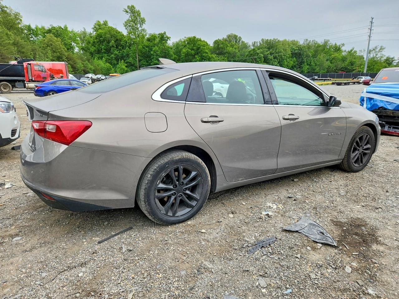 2018 Chevrolet Malibu Lt - zdjęcie 3