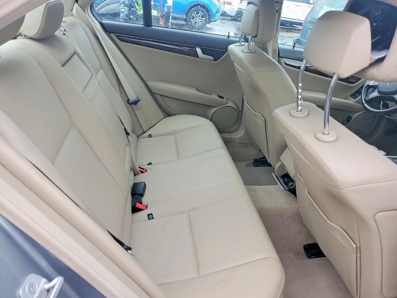 2014 Mercedes-Benz C 300 4Matic - zdjęcie 10