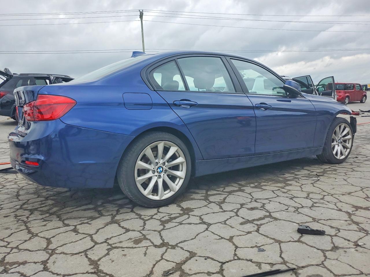 2018 BMW 320 Xi - zdjęcie 3