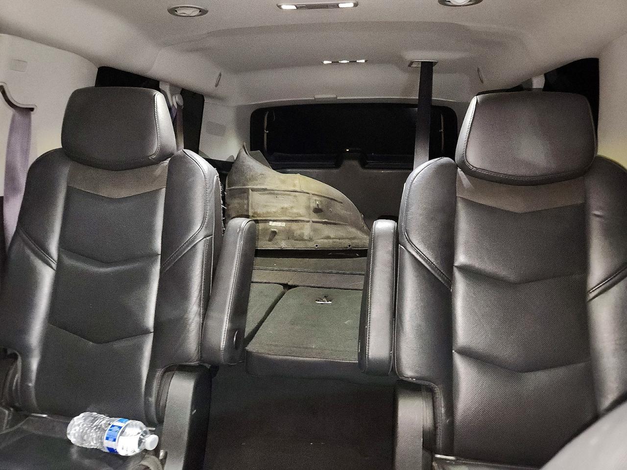 2016 Cadillac Escalade Esv - zdjęcie 10
