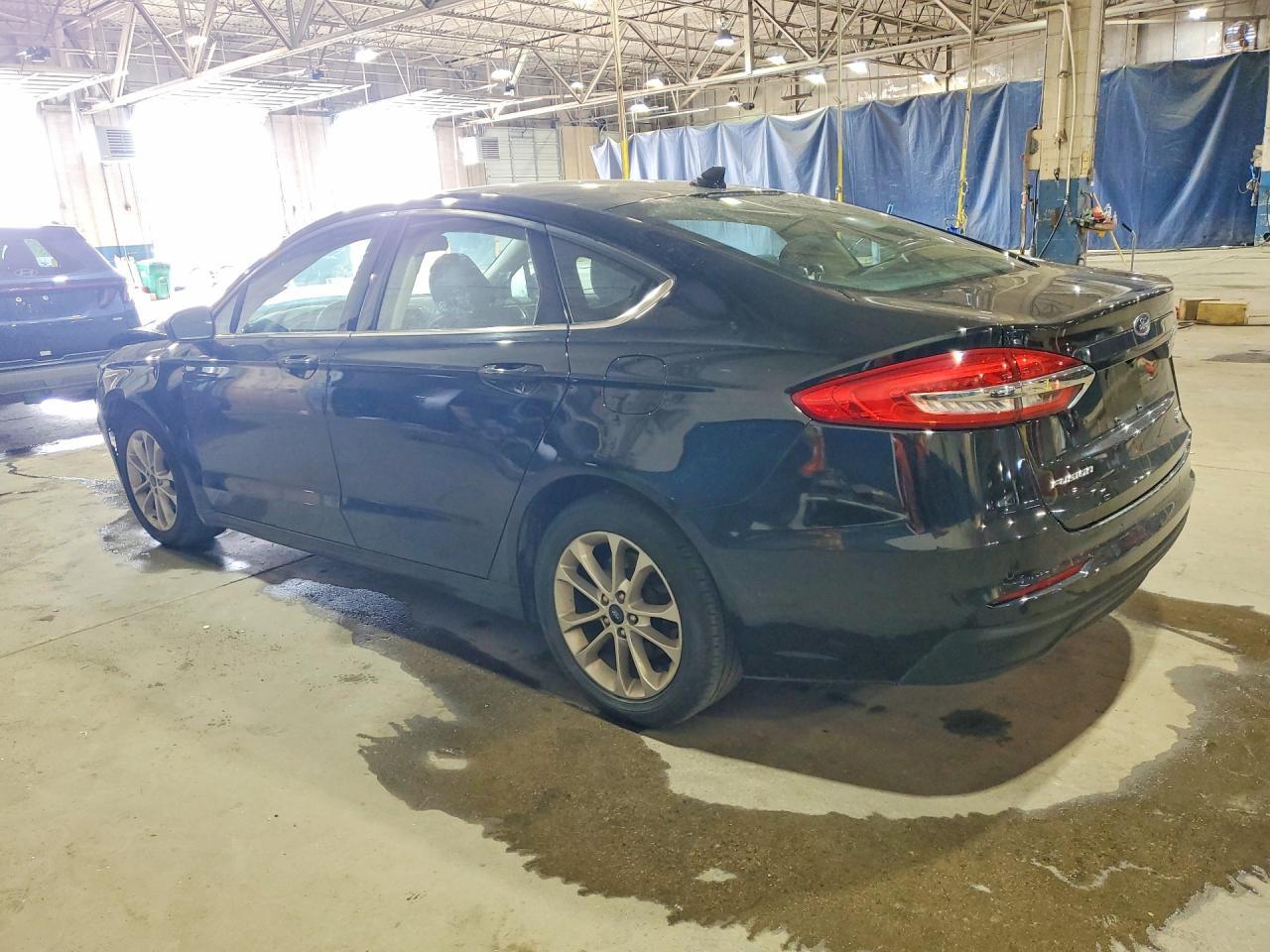 2020 Ford Fusion Se - zdjęcie 2