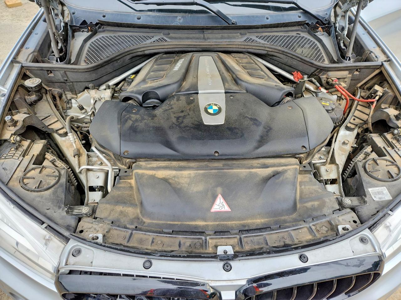 2016 BMW X5 xDrive50I - zdjęcie 12
