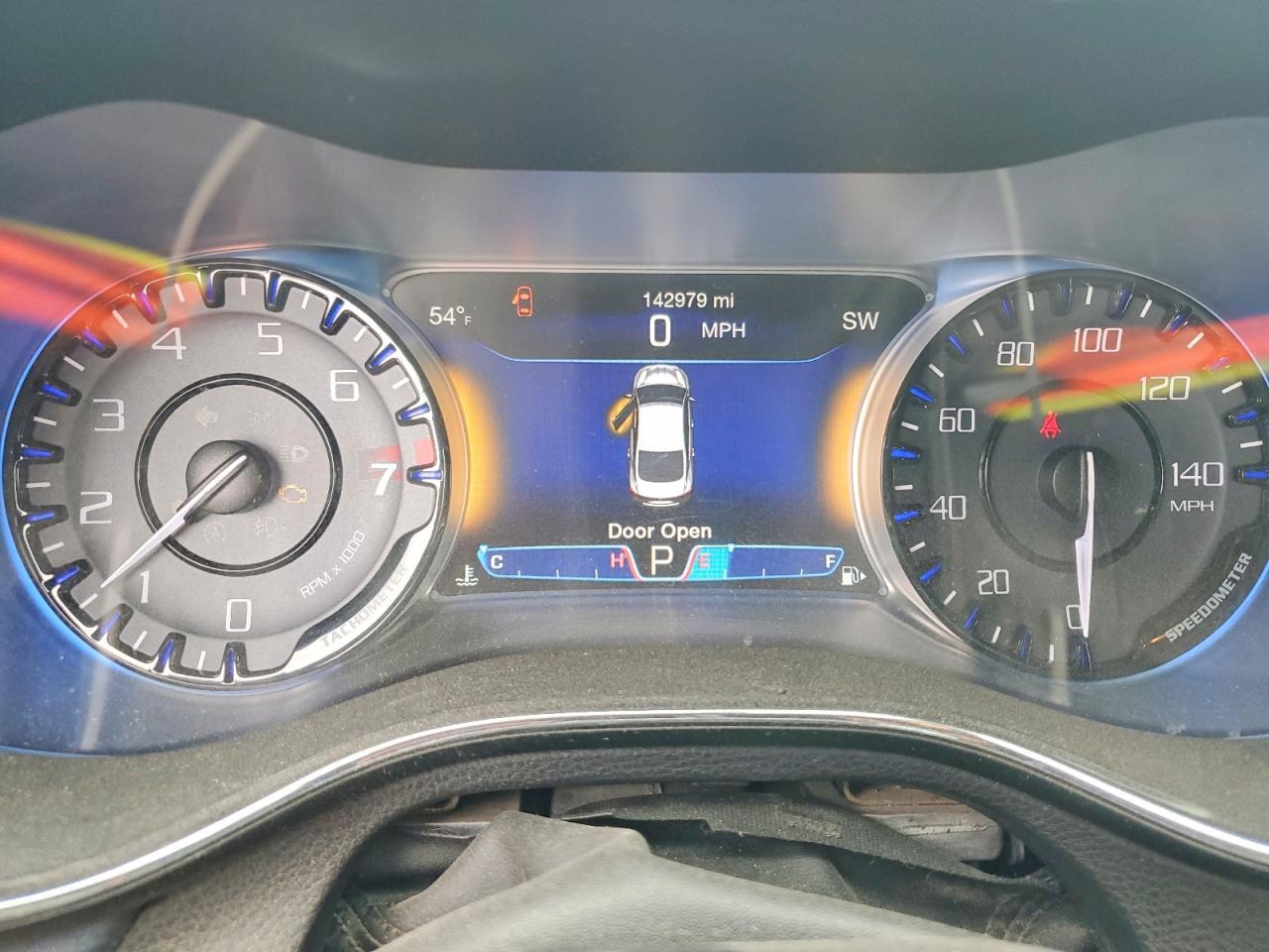 2015 Chrysler 200 S - zdjęcie 9
