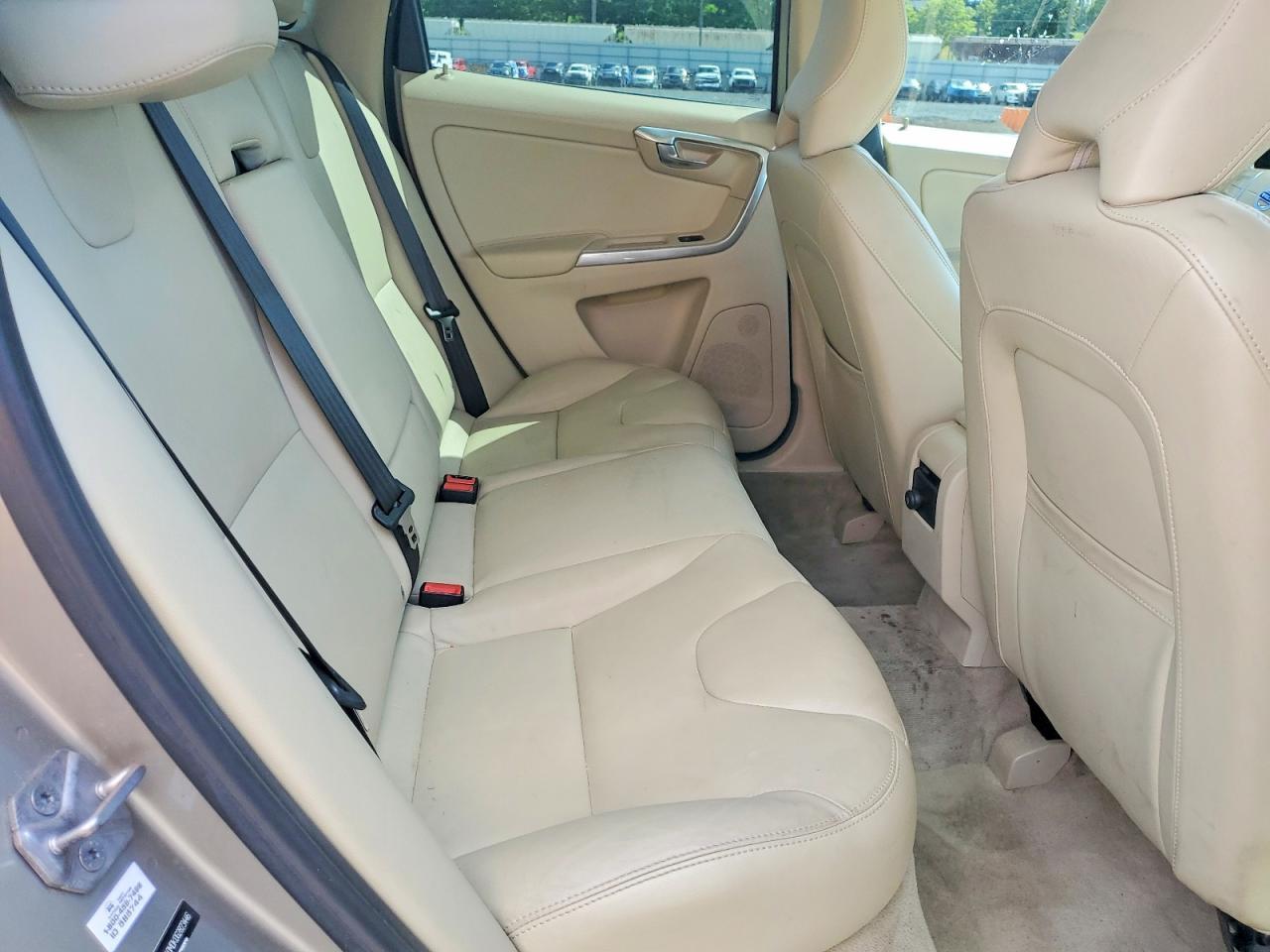 2016 Volvo Xc60 T5 Premier - zdjęcie 10