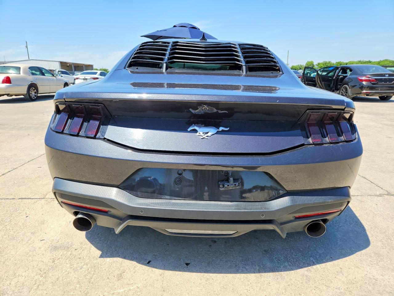 2024 Ford Mustang - zdjęcie 6