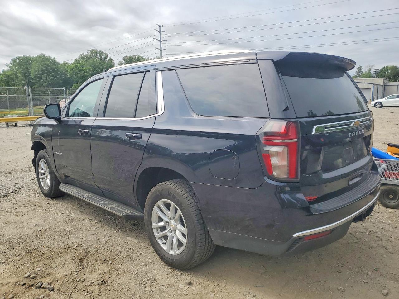 2021 Chevrolet Tahoe K1500 Lt - zdjęcie 2