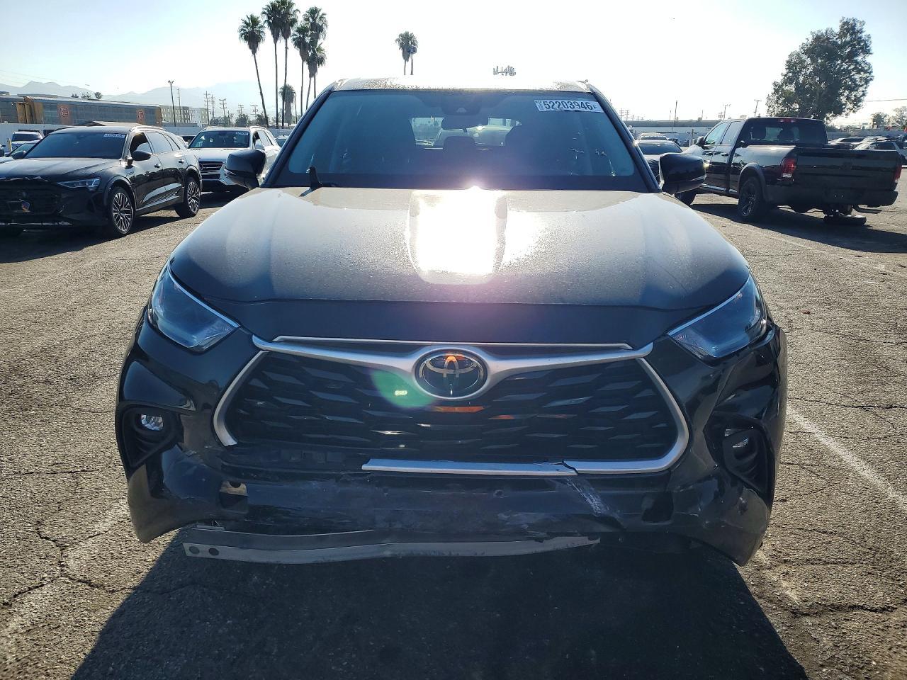 2021 Toyota Highlander Le - zdjęcie 5