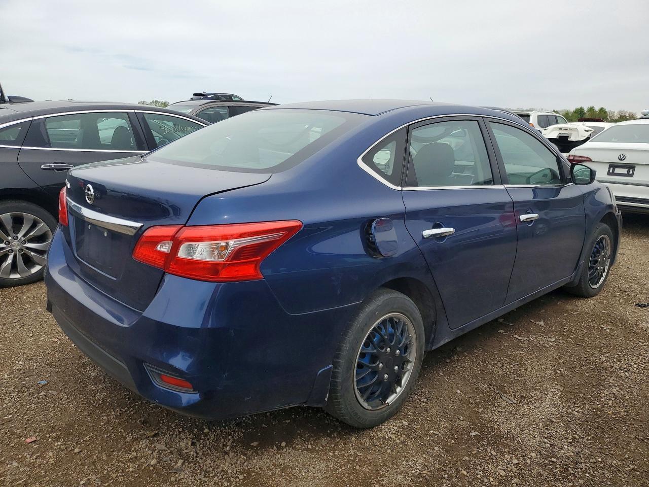 2016 Nissan Sentra S - zdjęcie 3
