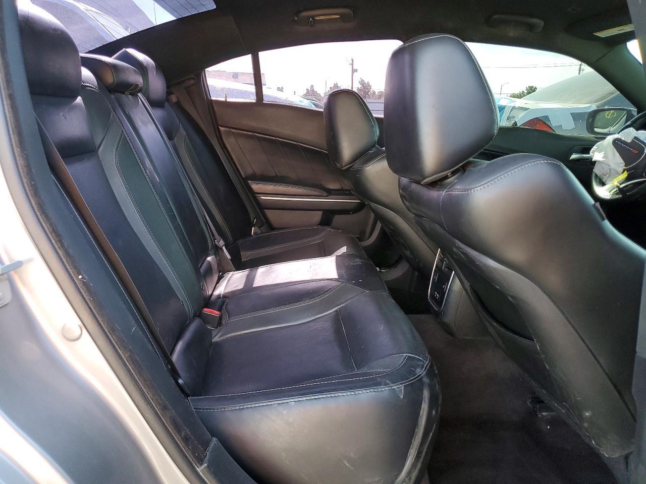 2018 Dodge Charger R - zdjęcie 10