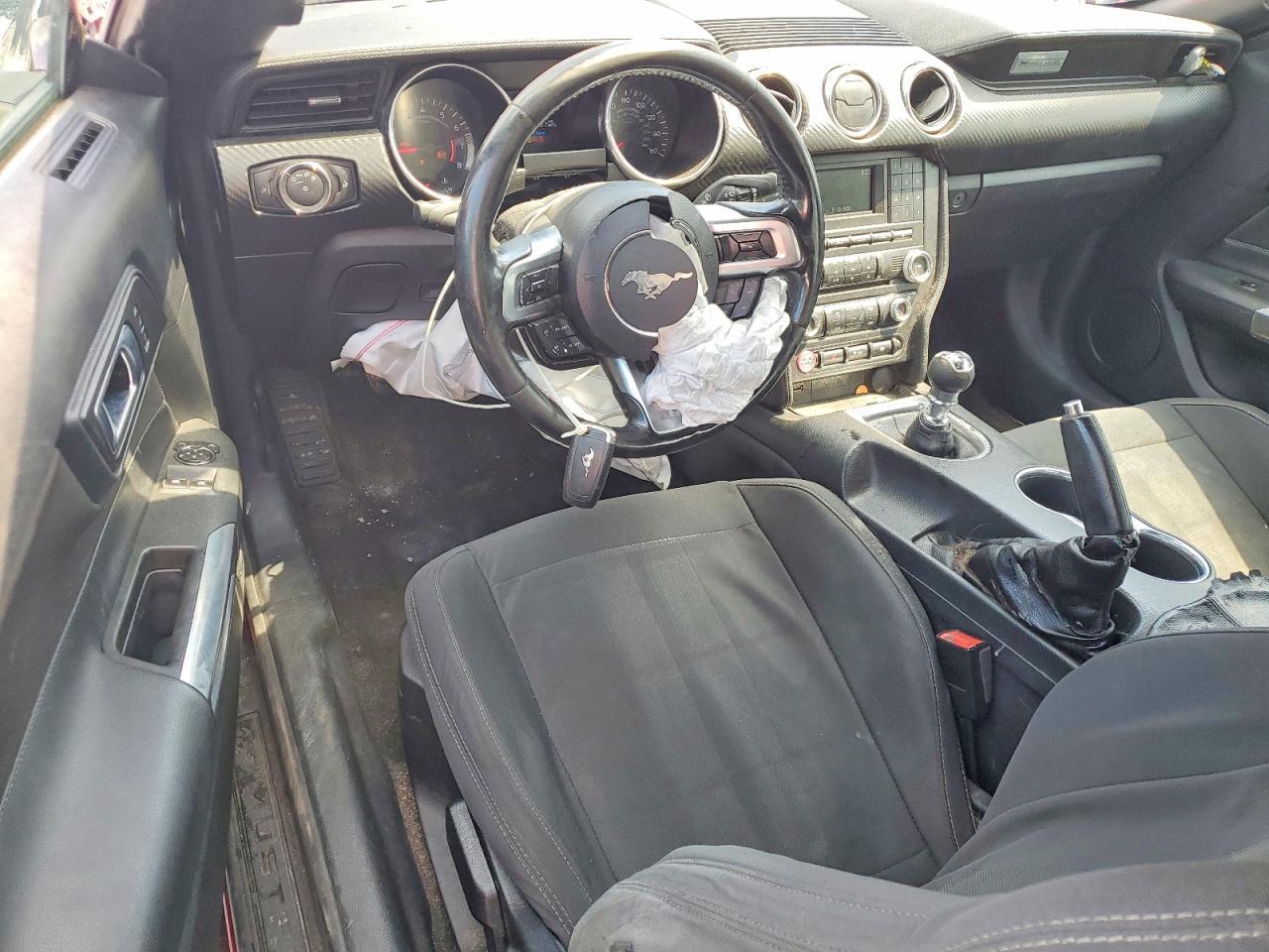 2018 Ford Mustang - zdjęcie 8