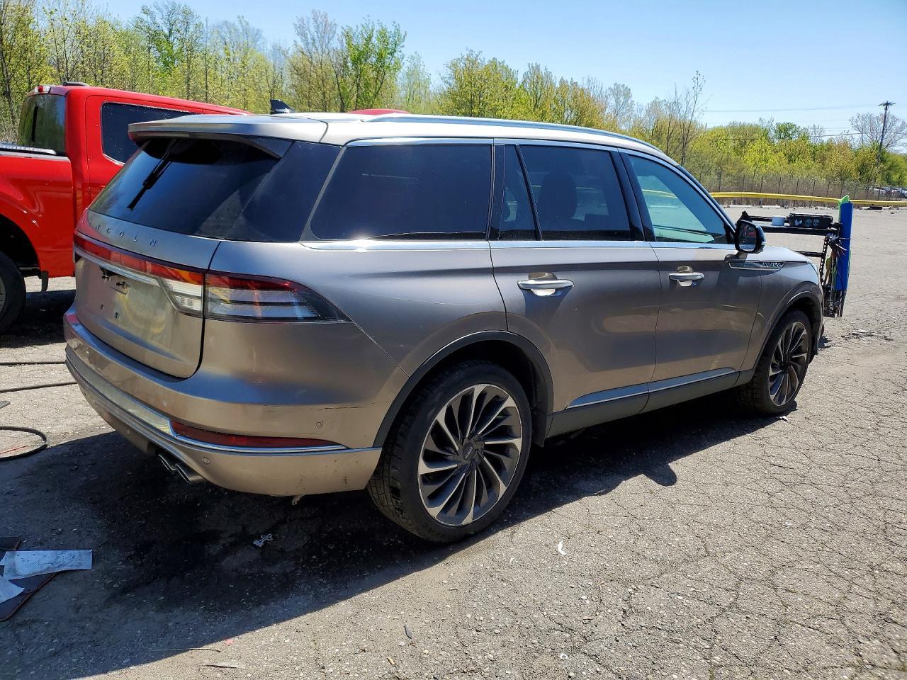 2021 Lincoln Aviator Reserve - zdjęcie 3