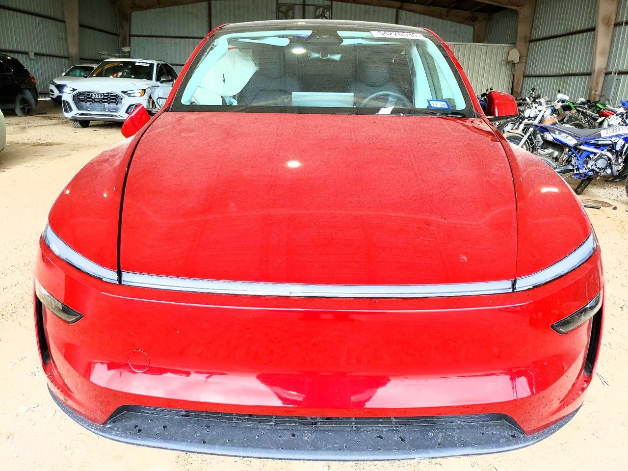 2026 Tesla Model Y - zdjęcie 5