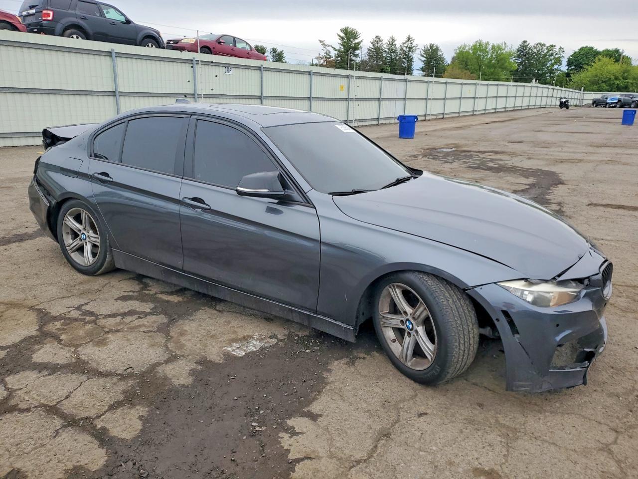 2013 BMW 328 I - zdjęcie 4