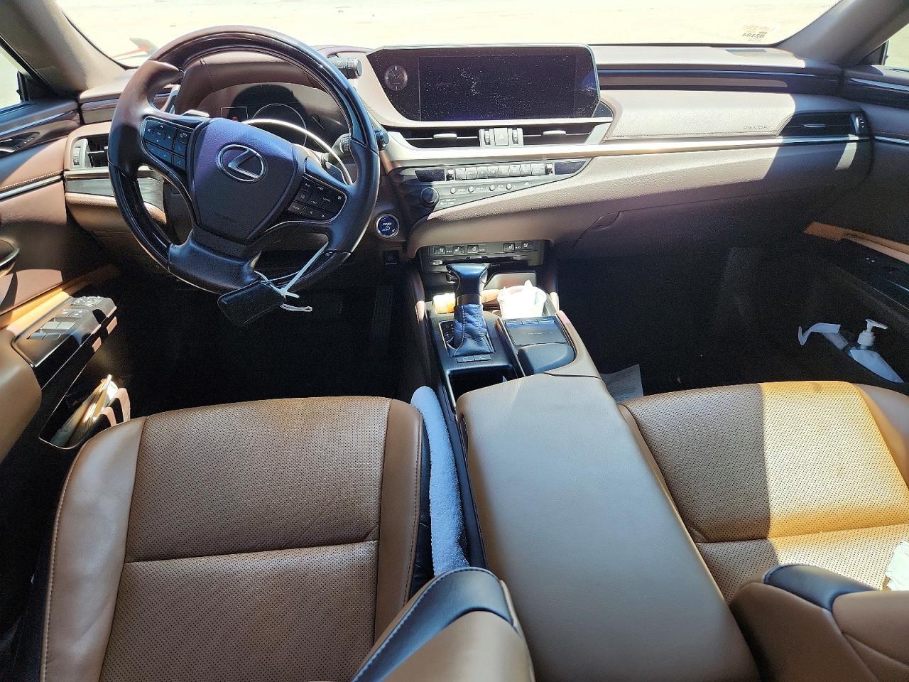 2020 Lexus Es 300H - zdjęcie 8