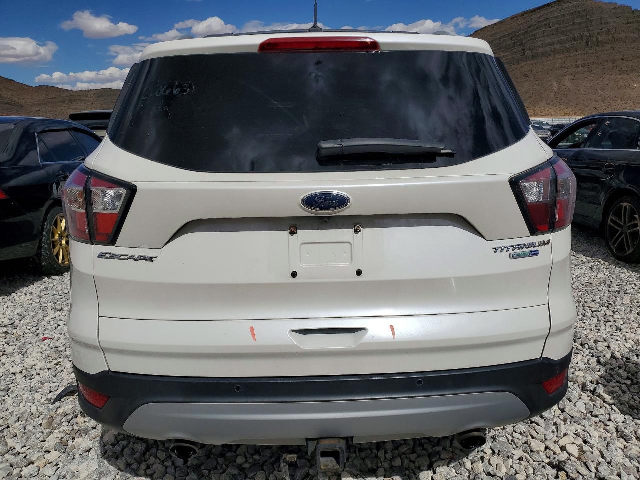 2017 Ford Escape Titanium - zdjęcie 6