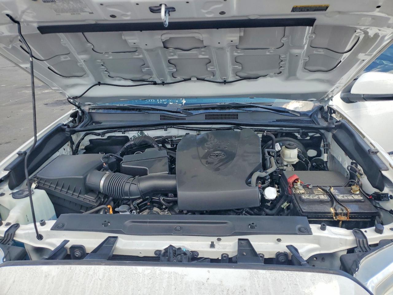 2020 Toyota Tacoma - zdjęcie 11