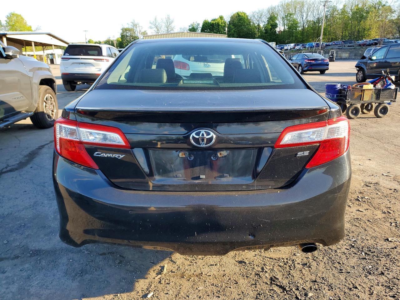 2013 Toyt Camry - zdjęcie 6