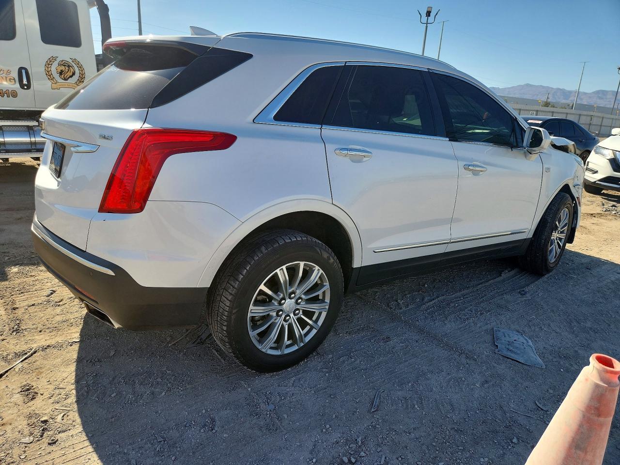 2017 Cadillac Xt5 Luxury - zdjęcie 3