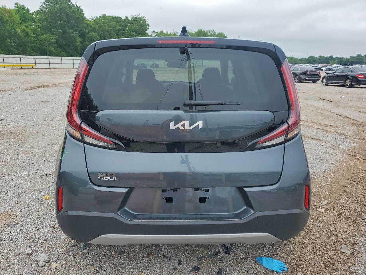 2025 Kia Soul Lx - zdjęcie 6