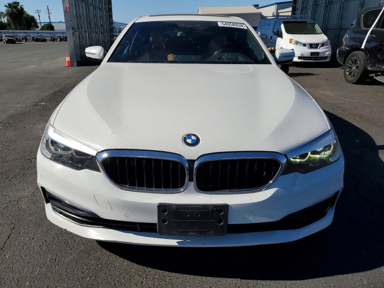 BMW Seria 5 - zdjęcie 5