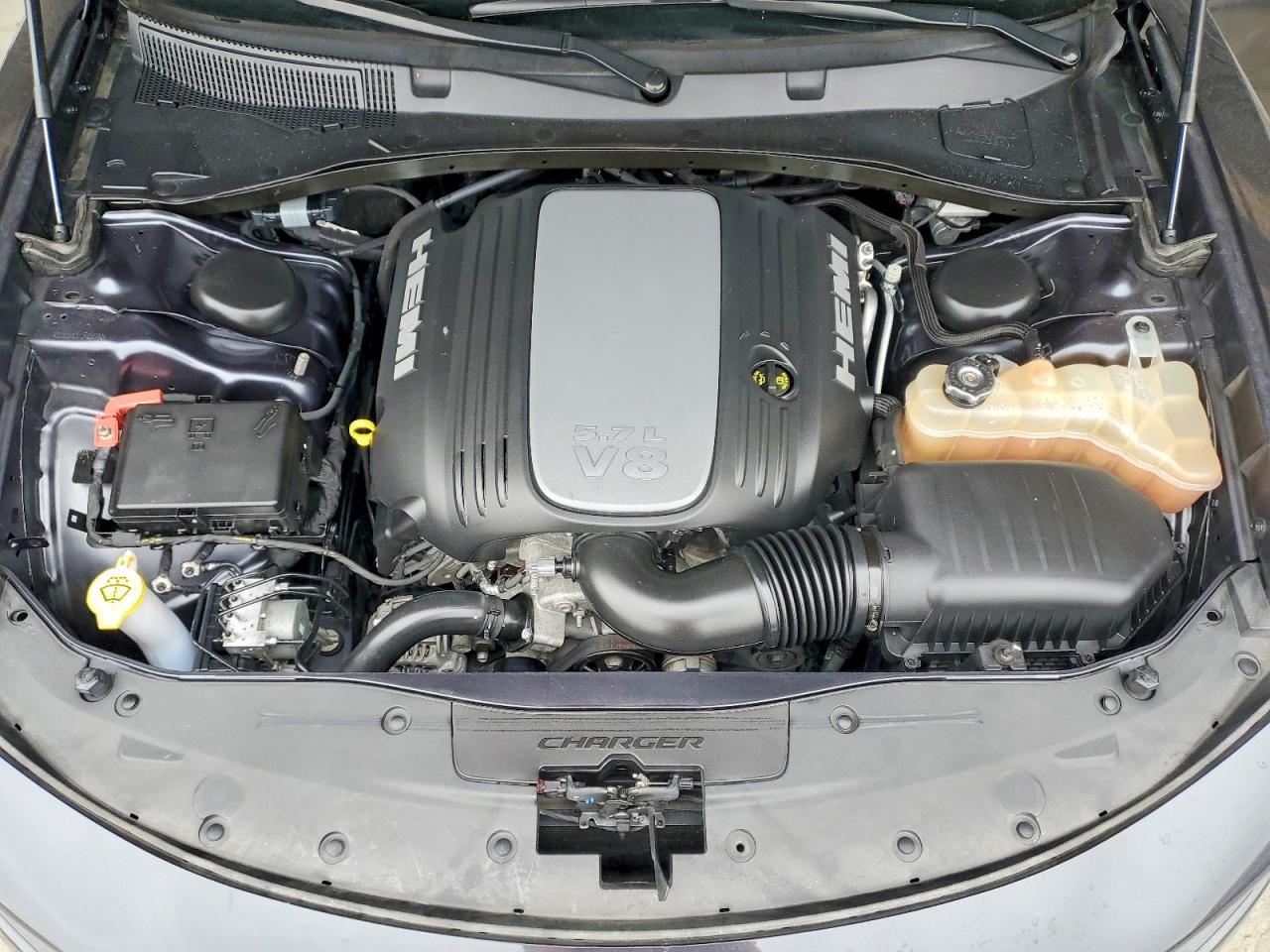 2018 Dodge Charger R - zdjęcie 11