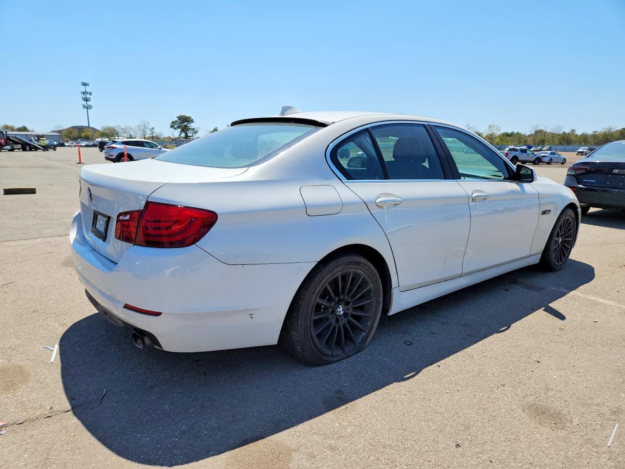 2013 BMW 535 Xi - zdjęcie 3