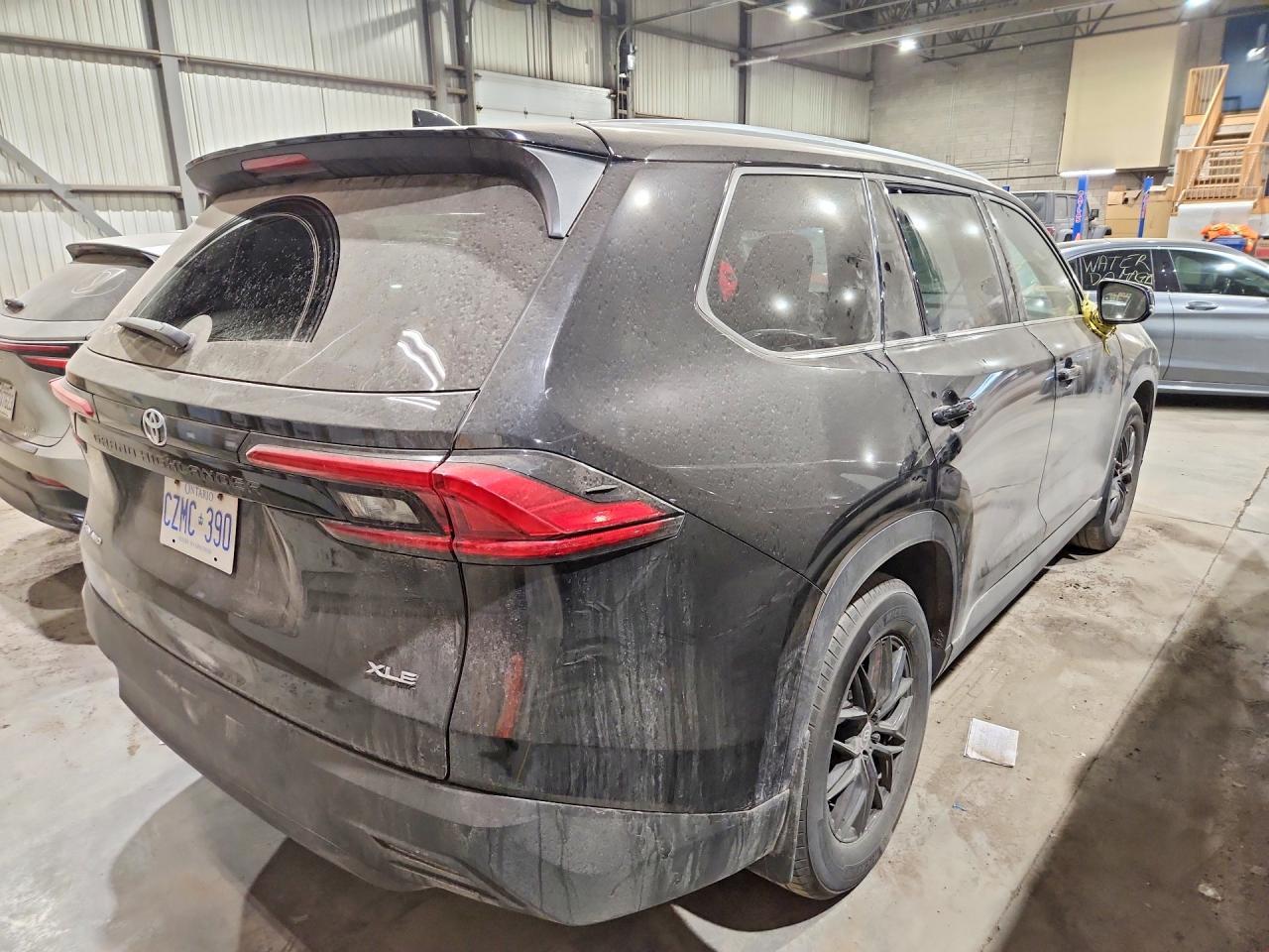 2024 Toyota Grand Highlander - zdjęcie 3