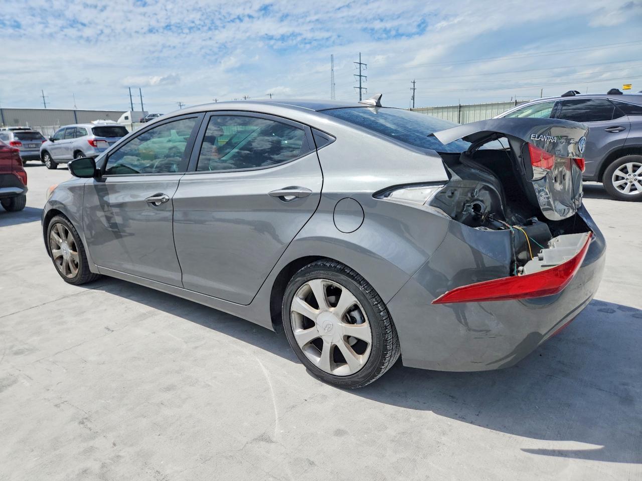 2013 Hyundai Elantra Limited - zdjęcie 2