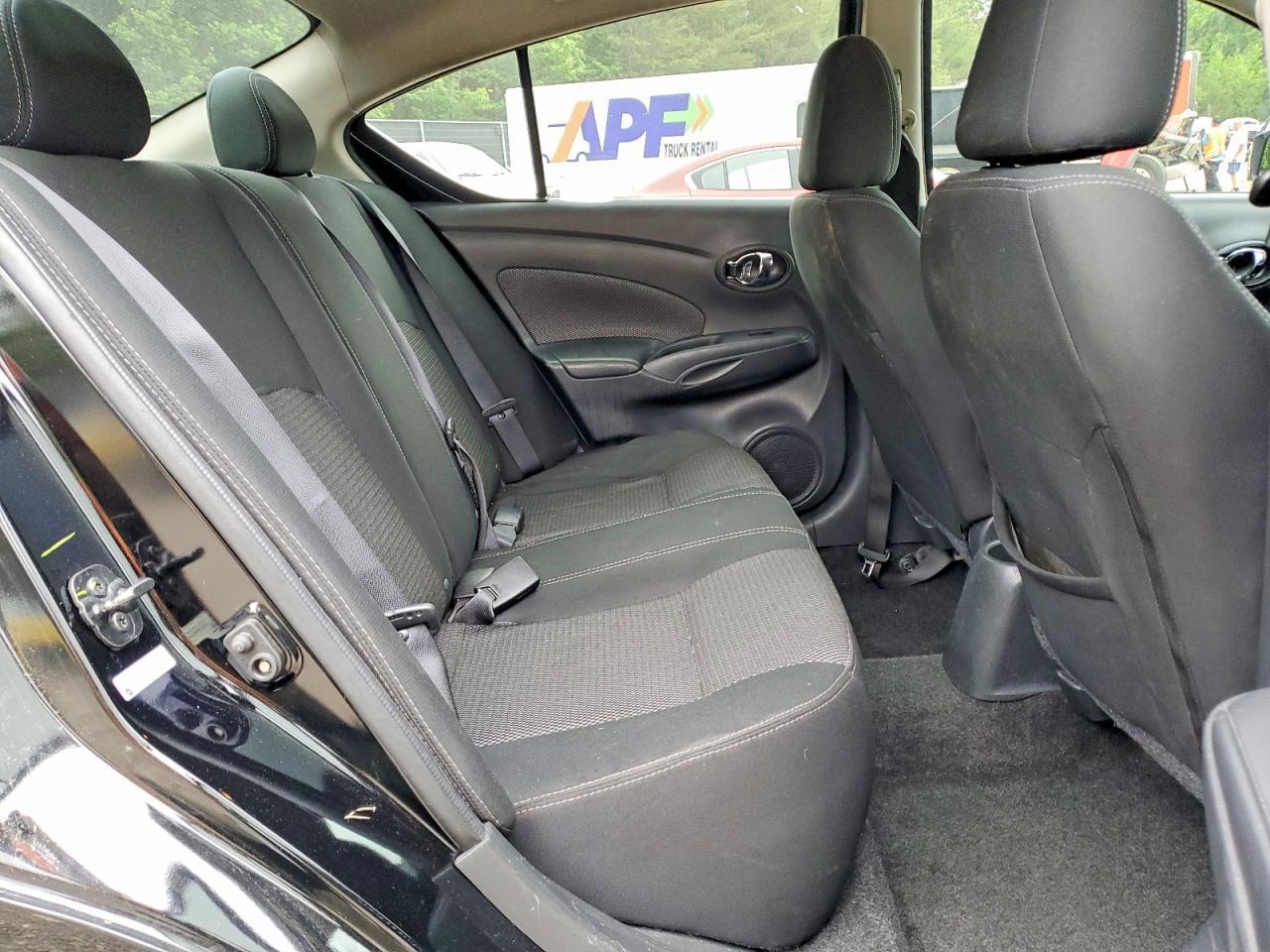 2019 Nissan Versa - zdjęcie 10