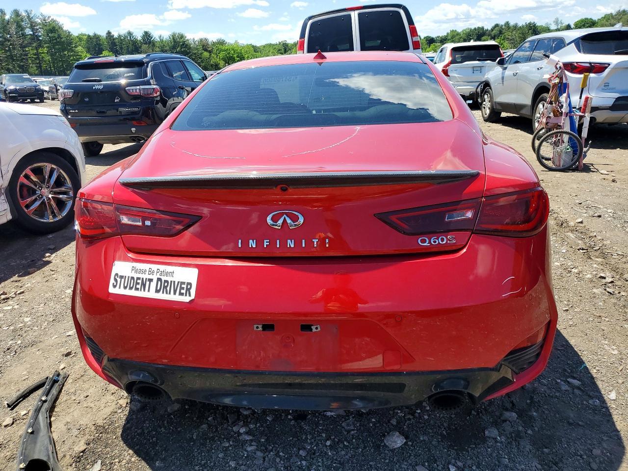 2017 Infiniti Q60 Red Sport 400 - zdjęcie 6