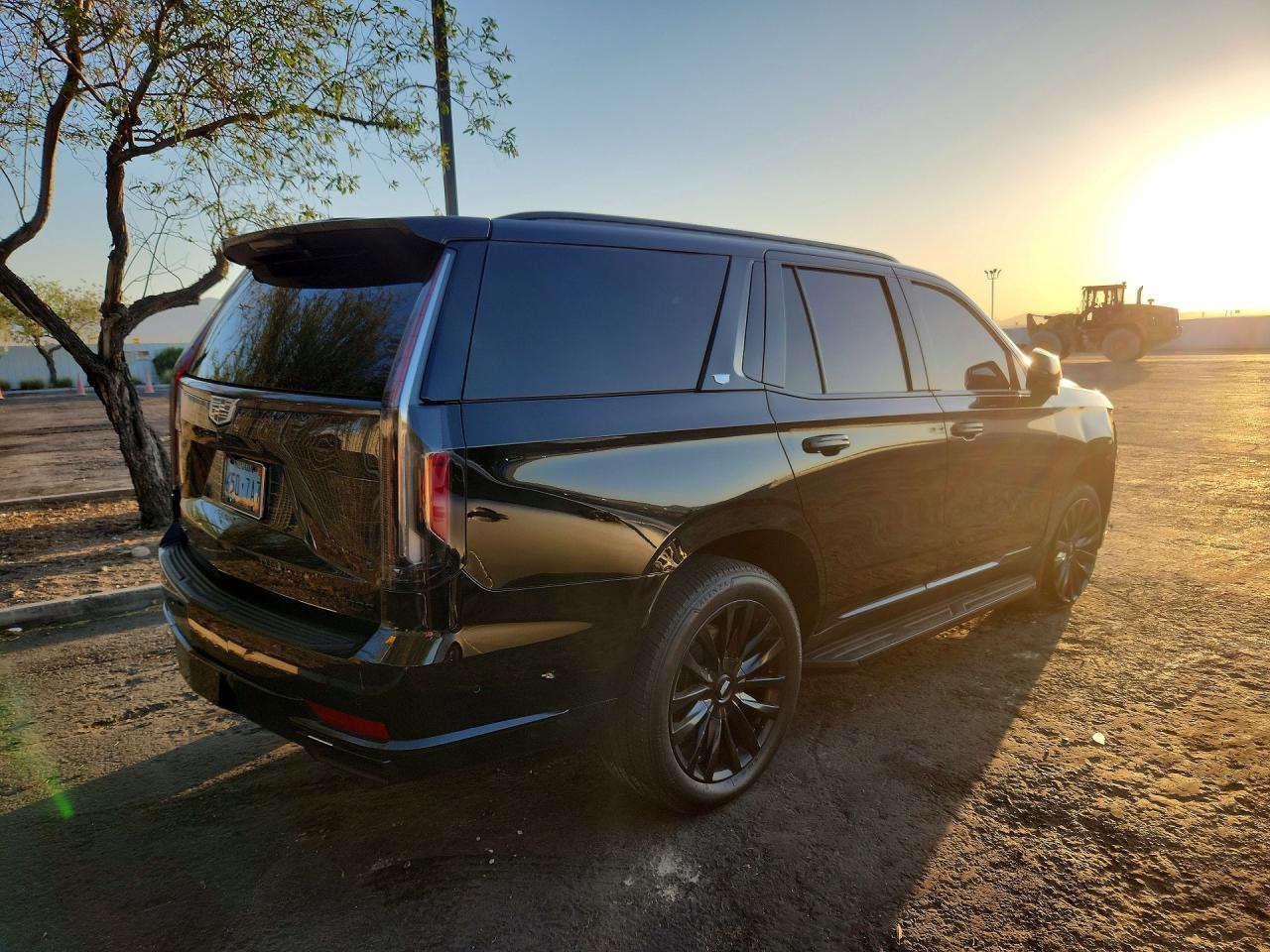 2024 Cadillac Escalade Premium Luxury - zdjęcie 3