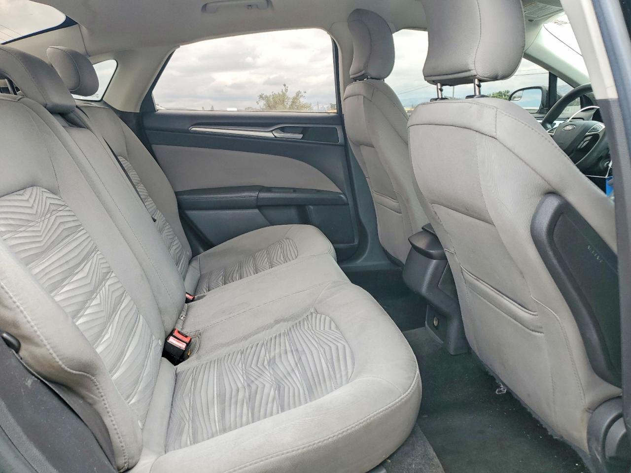 2016 Ford Fusion S Hybrid - zdjęcie 10