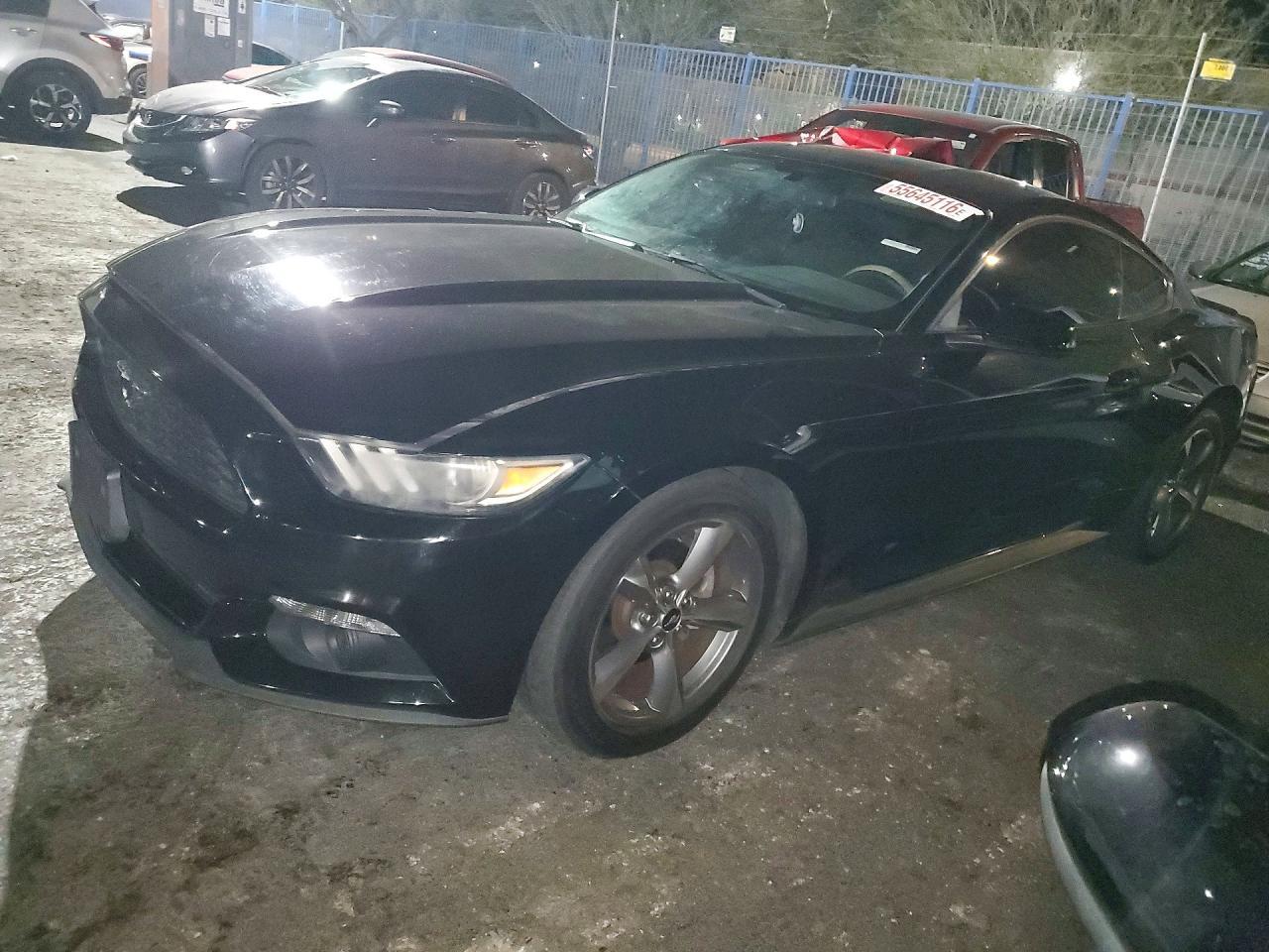 2015 Ford Mustang V6 Coupe - zdjęcie główne