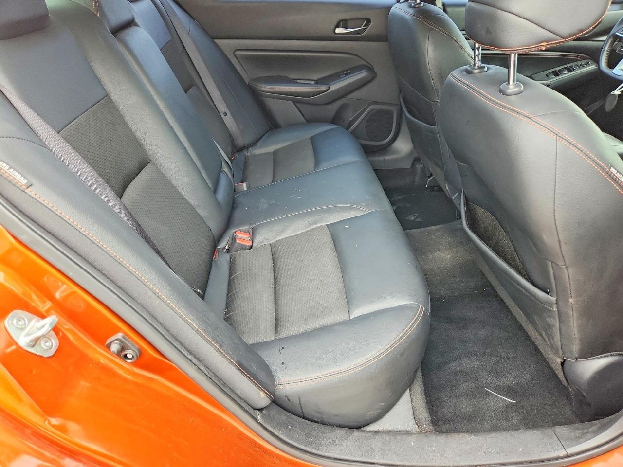 2020 Nissan Altima Sr - zdjęcie 10