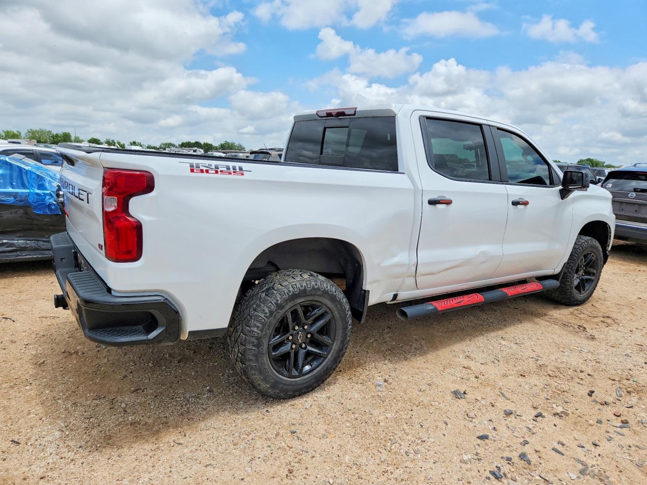 2020 Chevrolet Silverado K1500 Lt Trail Boss - zdjęcie 3