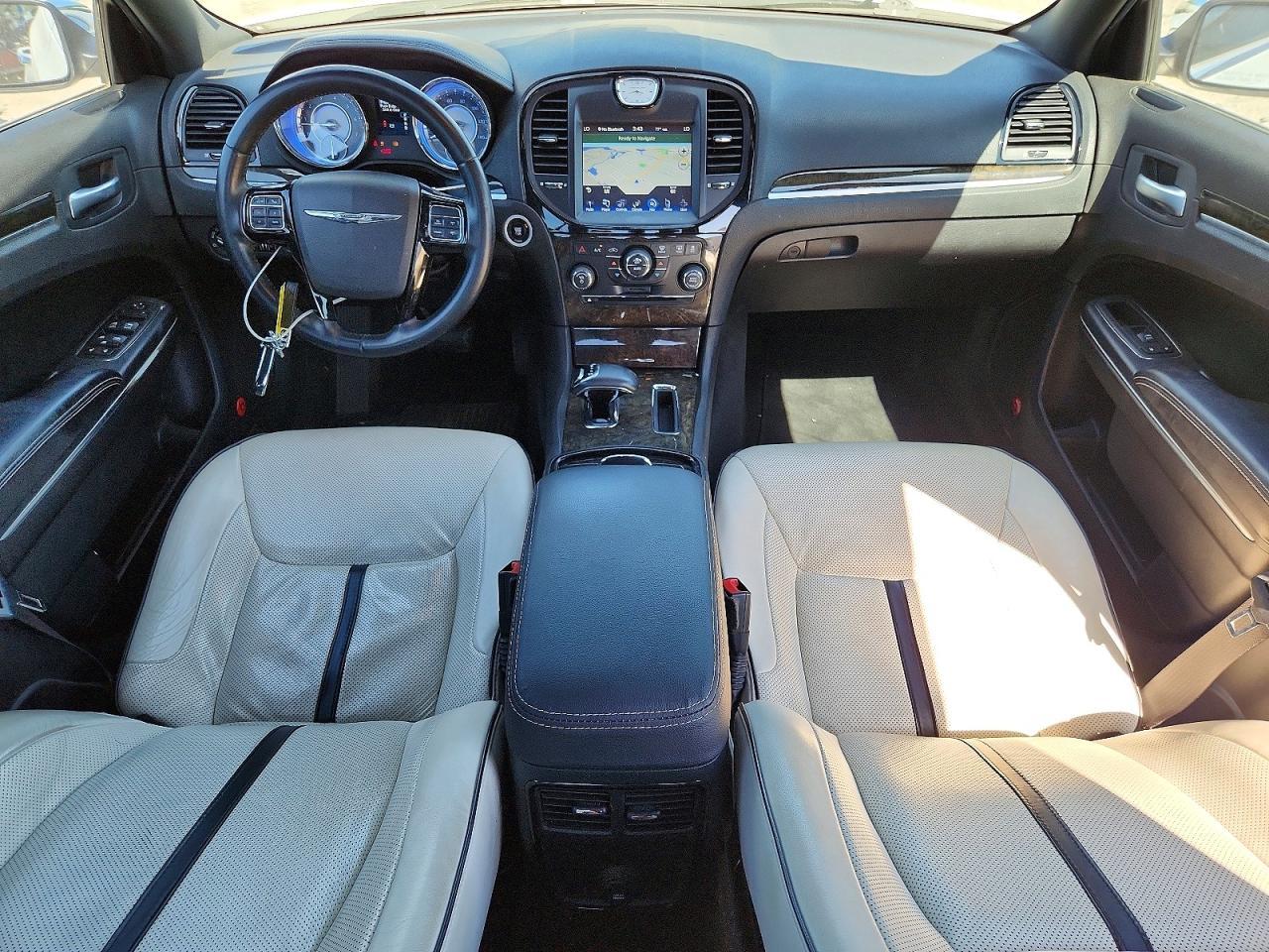 2013 Chrysler 300 - zdjęcie 8