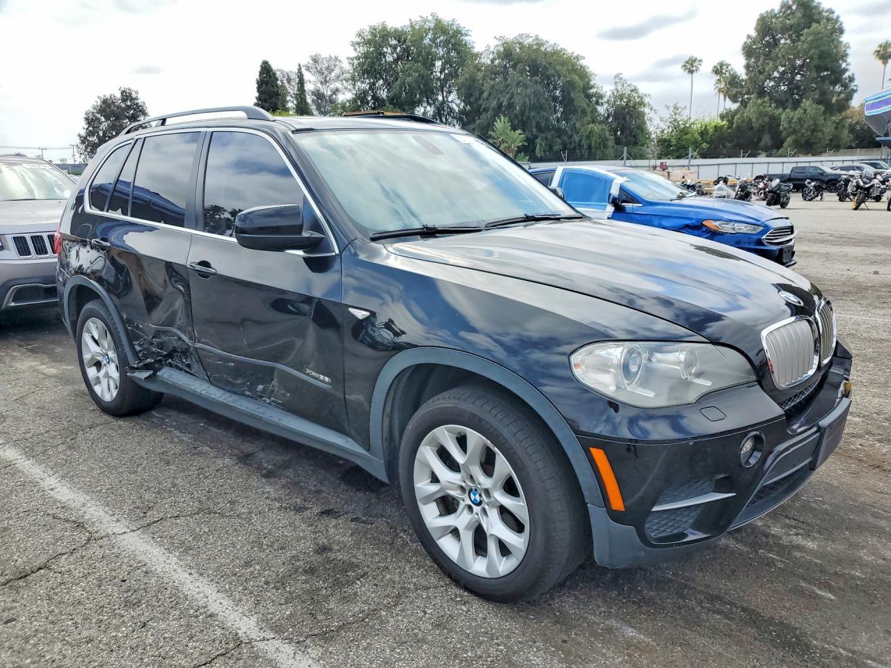 2013 BMW X5 xDrive35I - zdjęcie 4