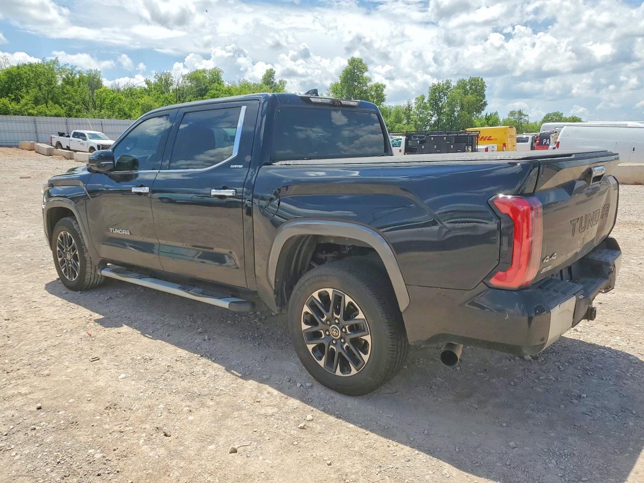 2023 Toyota Tundra Crewmax Limited - zdjęcie 2