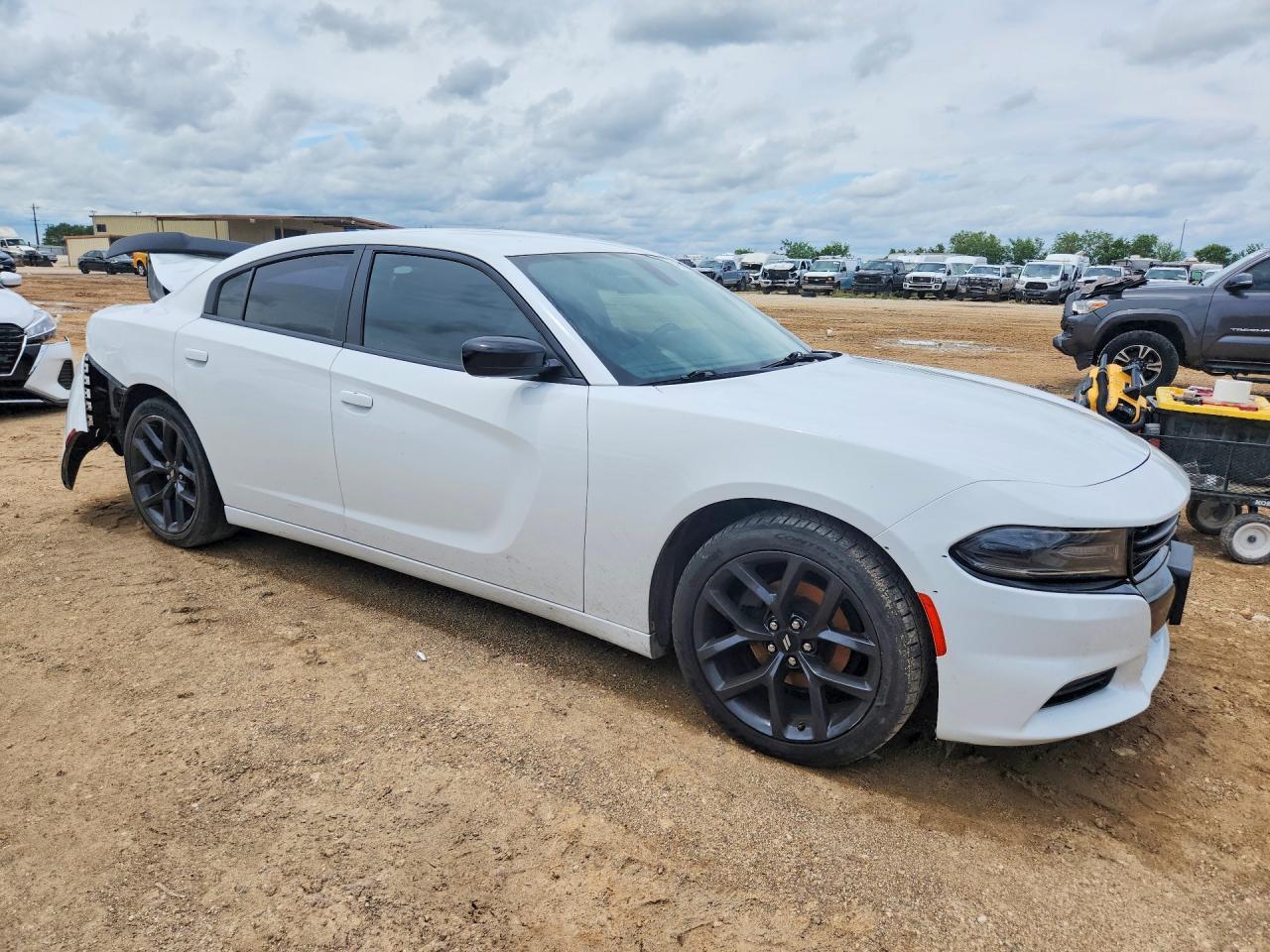 2019 Dodge Charger Sxt - zdjęcie 4