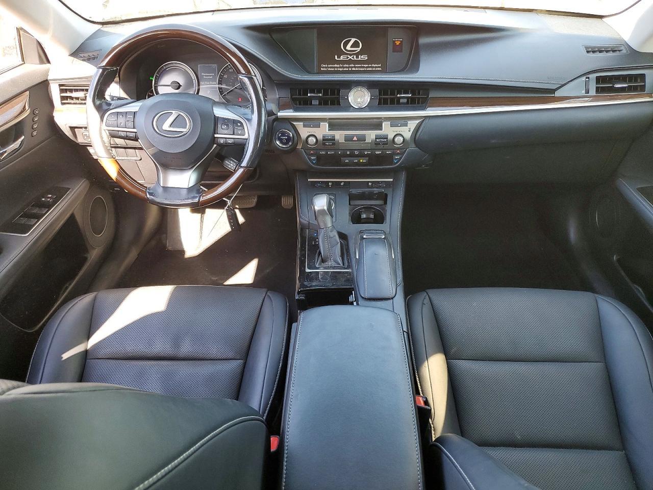 2016 Lexus Es 300H - zdjęcie 8