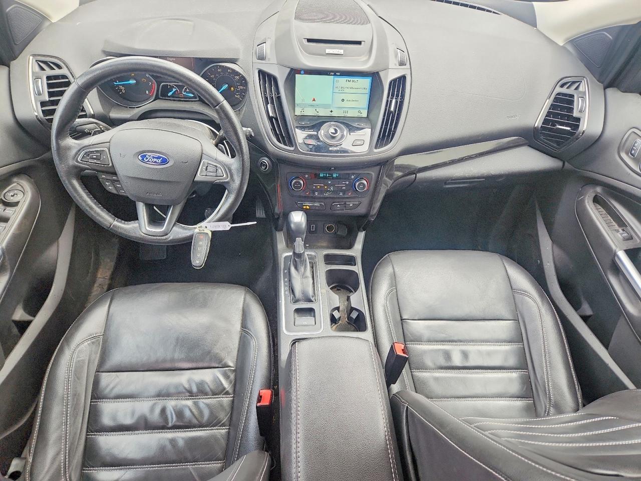 2017 Ford Escape Titanium - zdjęcie 8