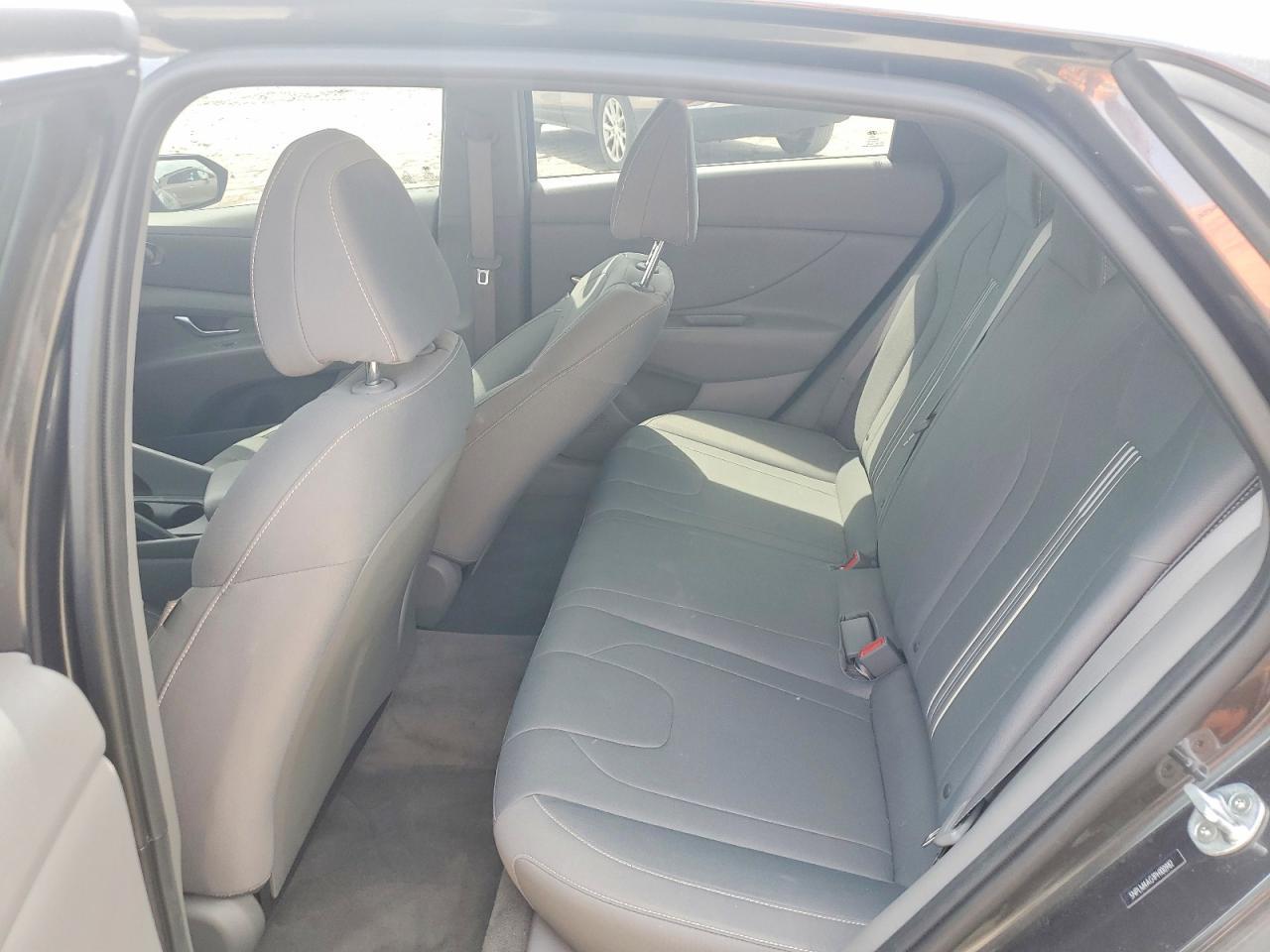 2023 Hyundai Elantra Sel - zdjęcie 10