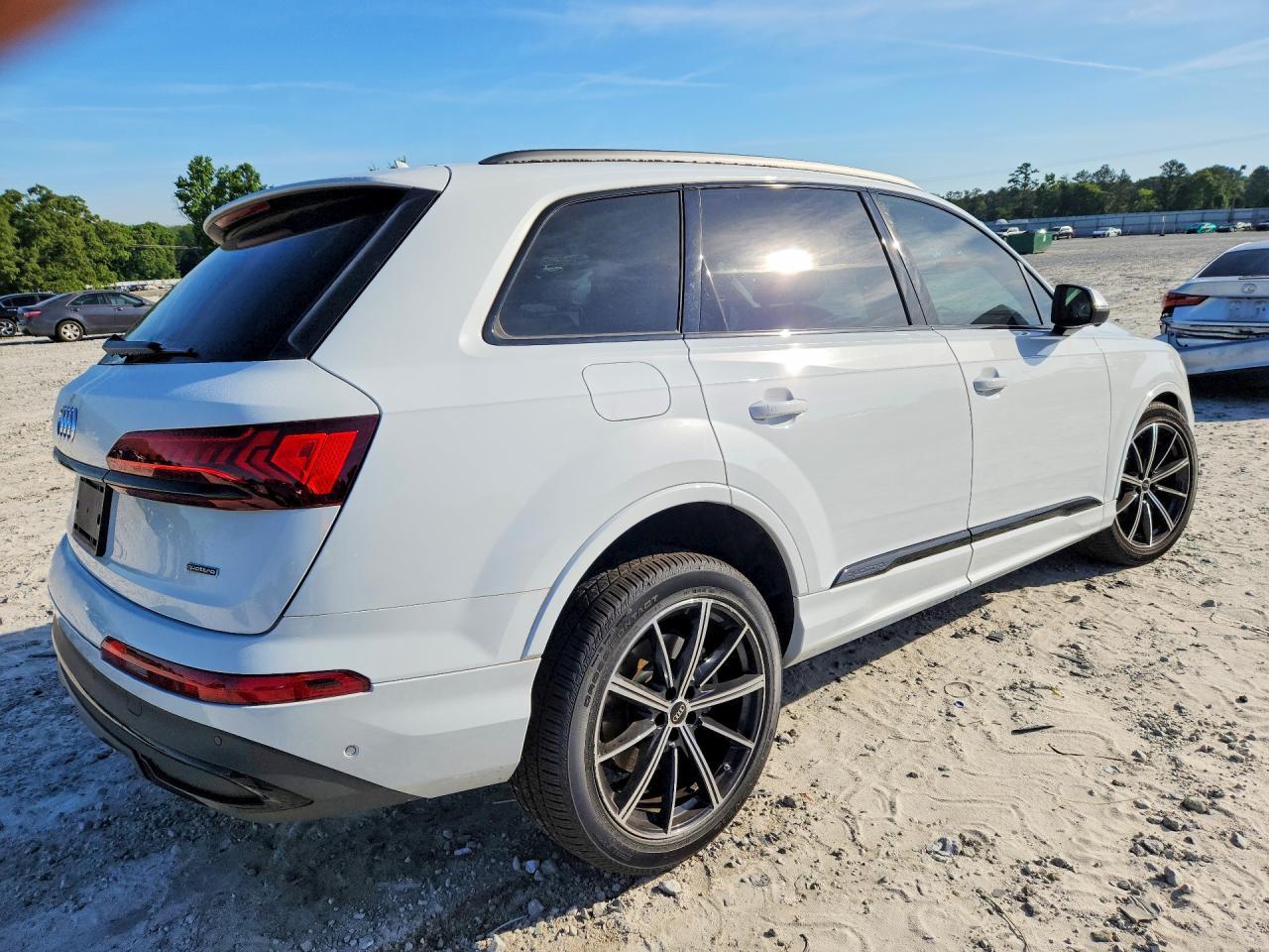 2024 Audi Q7 Premium Plus - zdjęcie 3