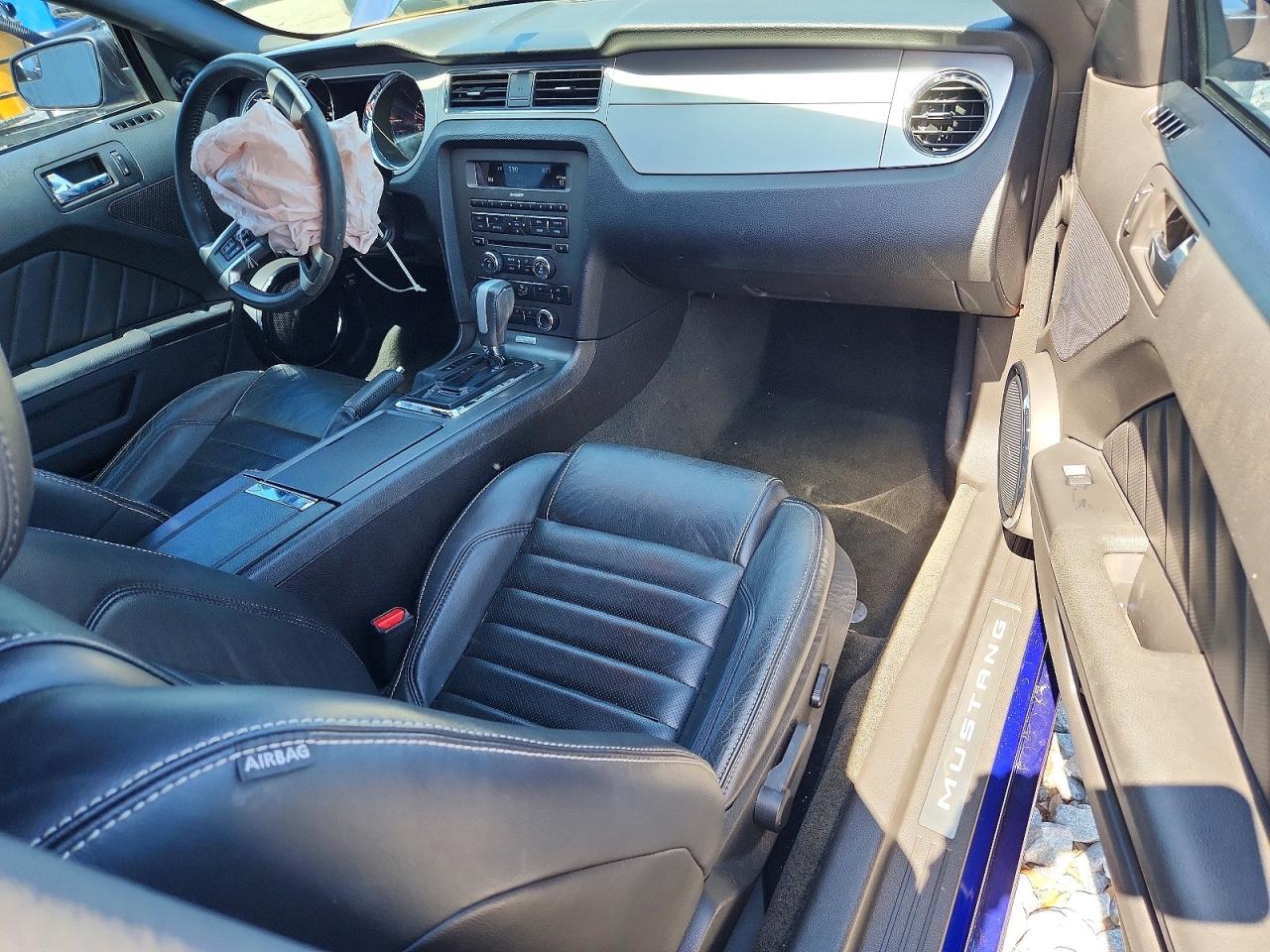 2014 Ford Mustang - zdjęcie 8