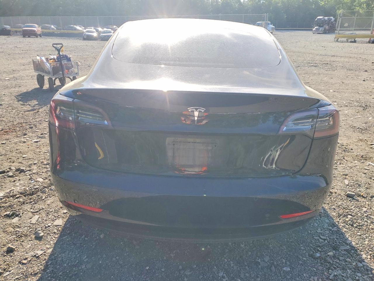 2021 Tesla Model 3 - zdjęcie 6