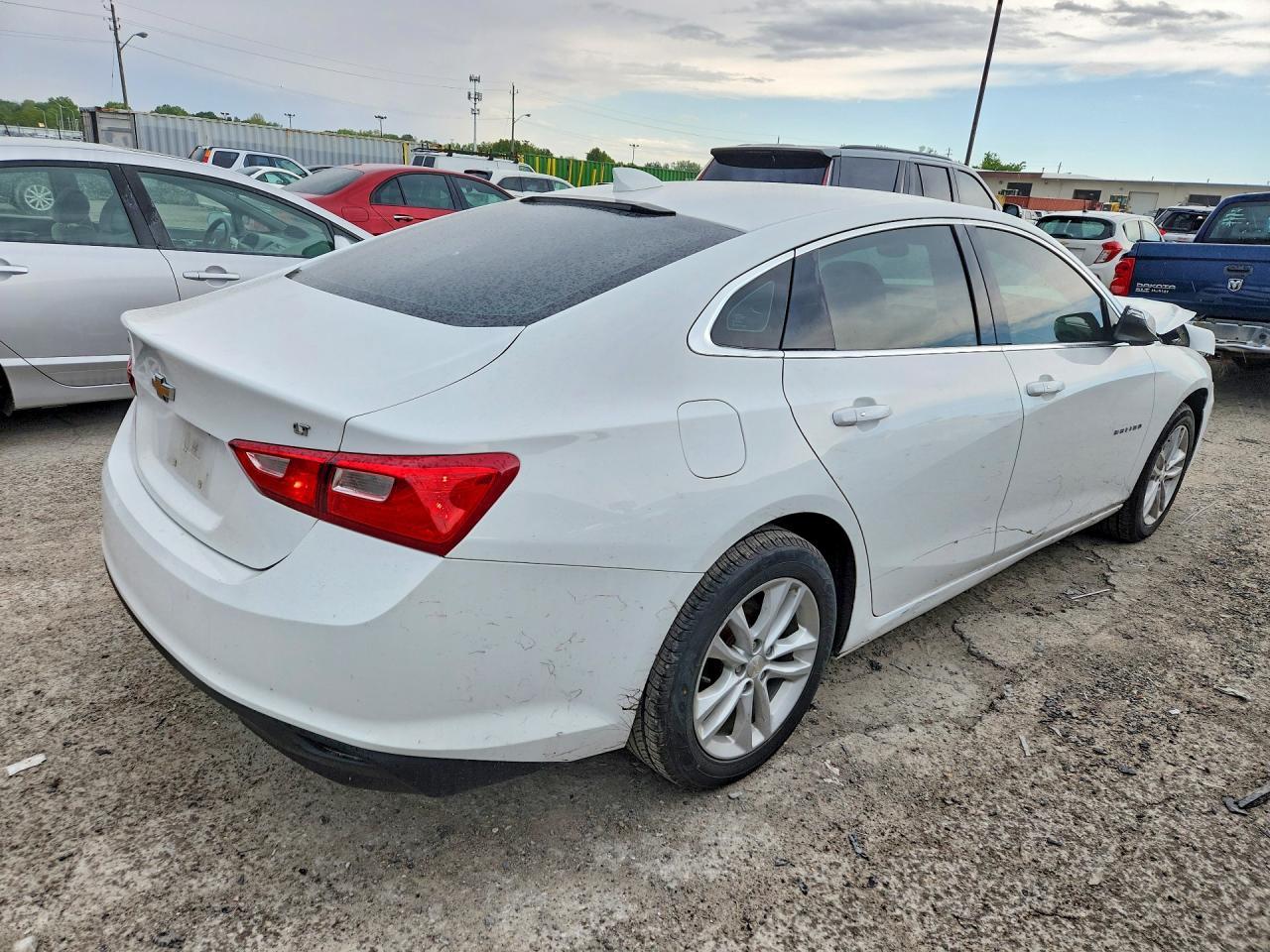 2017 Chevrolet Malibu Lt - zdjęcie 3