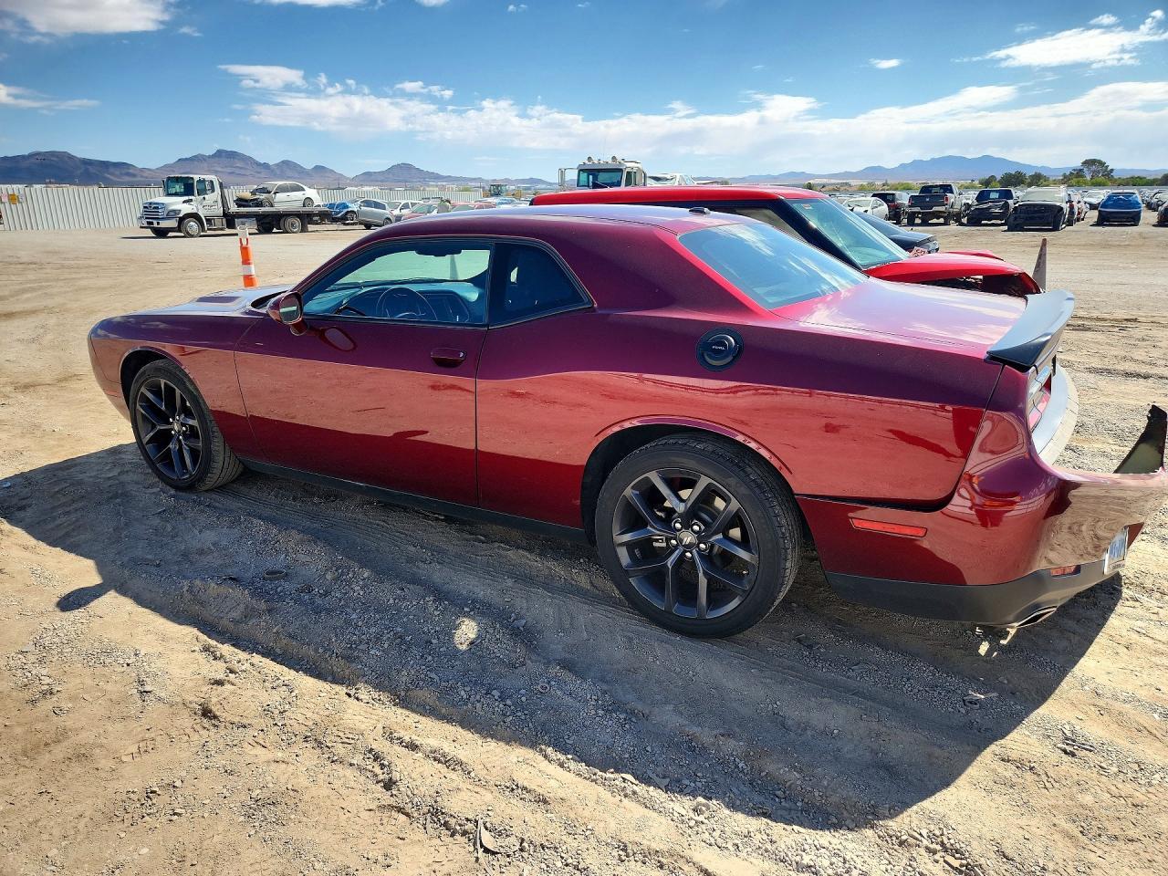 2021 Dodge Challenger Sxt - zdjęcie 2