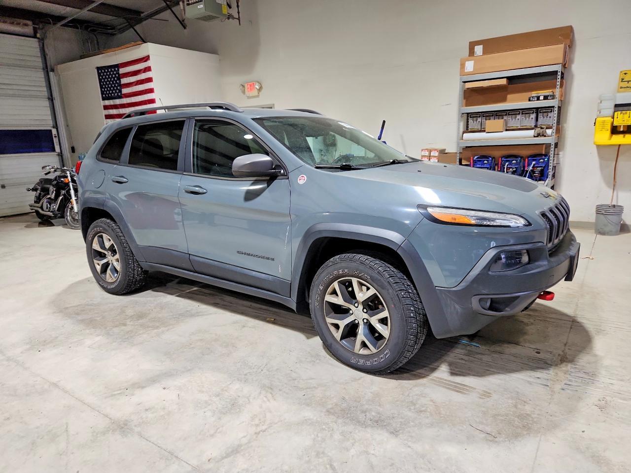 2014 Jeep Cherokee Trailhawk - zdjęcie 4